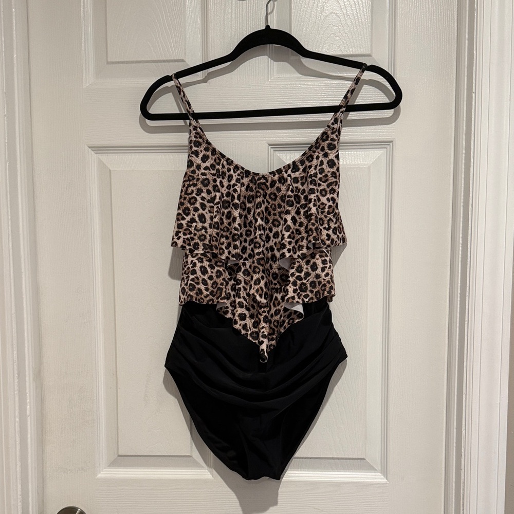 Leopard Print Ruffle One-Piece Swimsuit - Black/Beige